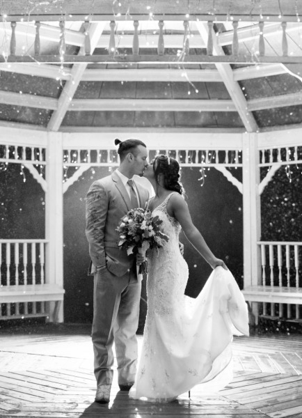 gazebo-winter-wedding