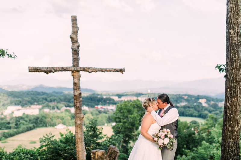 the-cross-summer-wedding-2